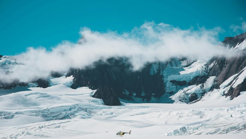 Explorar en helicóptero el glaciar Franz Josef es una experiencia muy recomendable