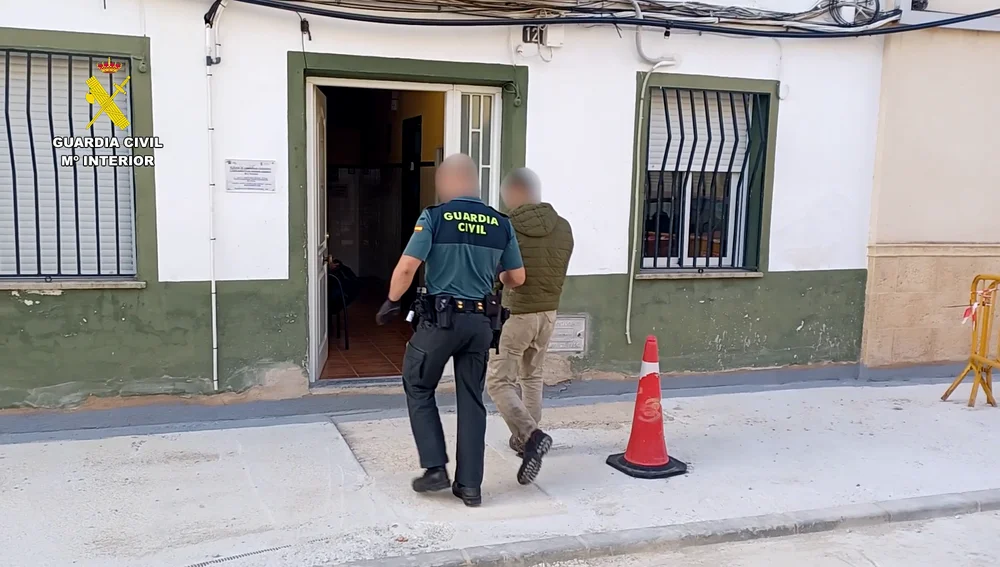 Uno de los dos detenidos Uno de los dos detenidos