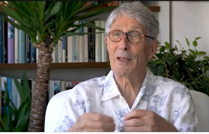 Francisco López Seivane: "El yoga no son solo posturas físicas o asanas, sino un camino de unión entre el ser individual y la esencia universal" Francisco López Seivane: "El yoga no son solo posturas físicas o asanas, sino un camino de unión entre el ser individual y la esencia universal"
