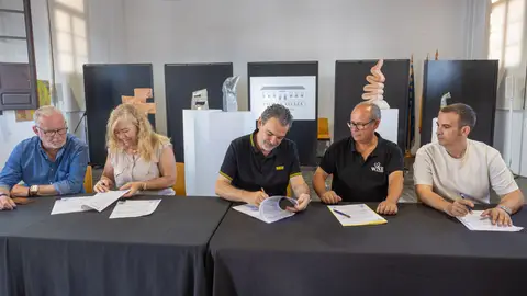 L’Alfàs refuerza su apoyo al tejido empresarial con 50.000 euros para COEMPA, MEMBA y JOVEMPA L’Alfàs refuerza su apoyo al tejido empresarial con 50.000 euros para COEMPA, MEMBA y JOVEMPA
