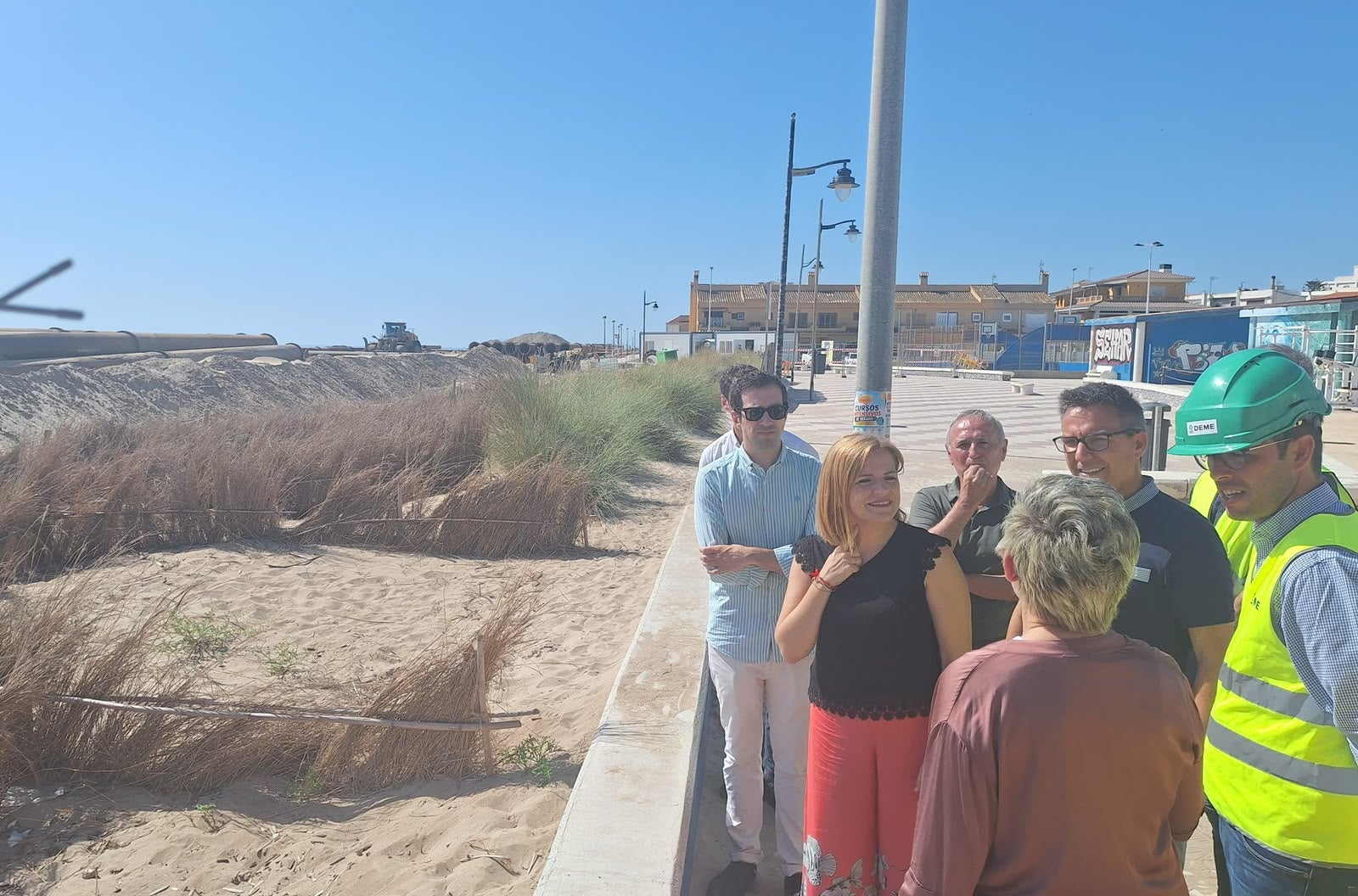 Pilar Bernabé visita las obras históricas de regeneración de las playas de Sueca episode artwork