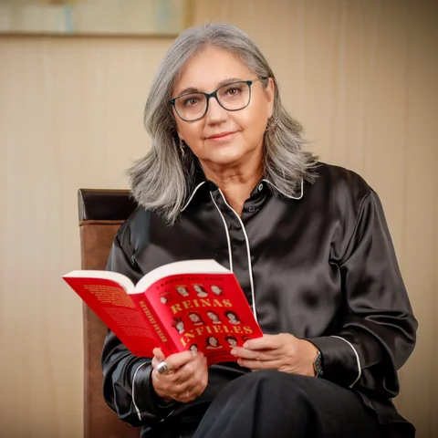 La escritora Carmen Gallardo