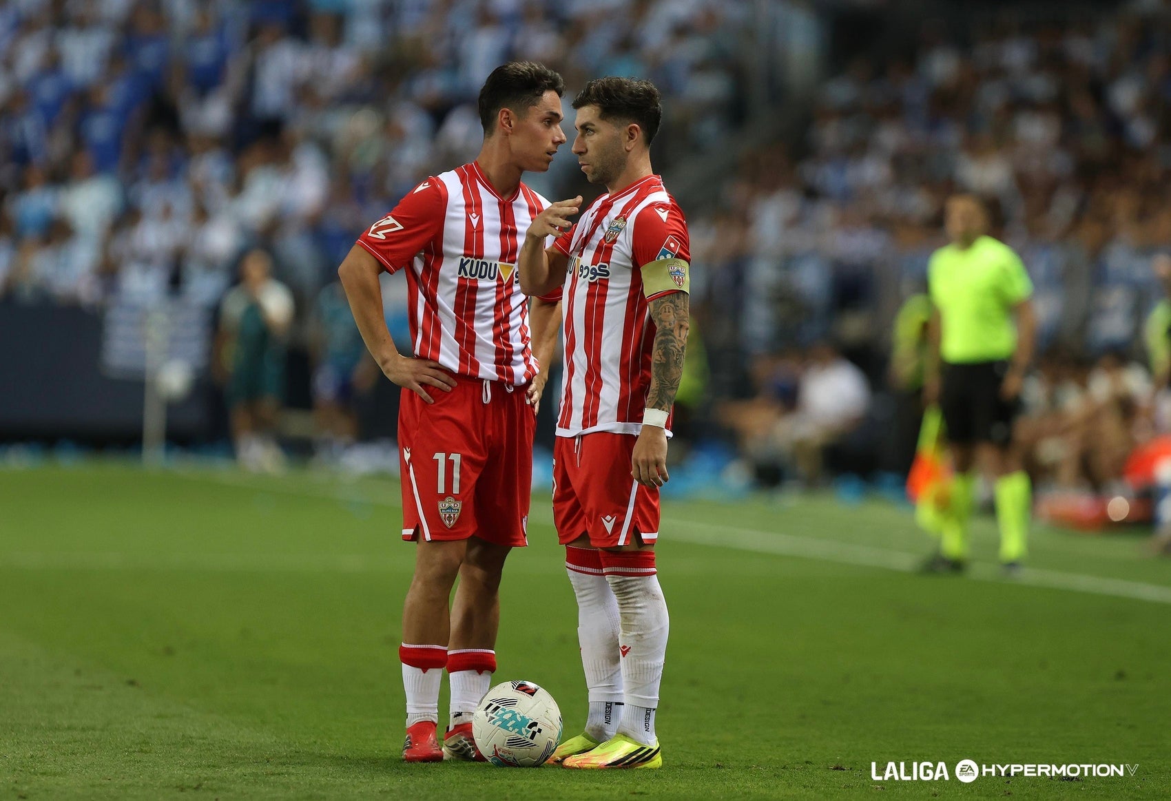 El Almería refuerza su favoritismo tras el empate en La Rosaleda El Almería refuerza su favoritismo tras el empate en La Rosaleda
