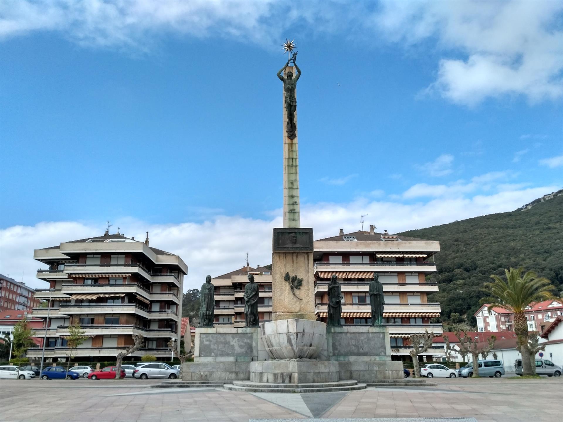 El PRC une sus votos a PP y VOX para pedir declarar como BIC el monumento de Carrero Blanco El PRC une sus votos a PP y VOX para pedir declarar como BIC el monumento de Carrero Blanco