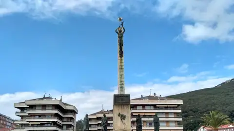 Monumento a Carrero Blanco en Santoña Monumento a Carrero Blanco en Santoña