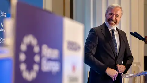 Azcón ha intervenido en un desayuno informativo organizado por Fórum Europa Azcón ha intervenido en un desayuno informativo organizado por Fórum Europa