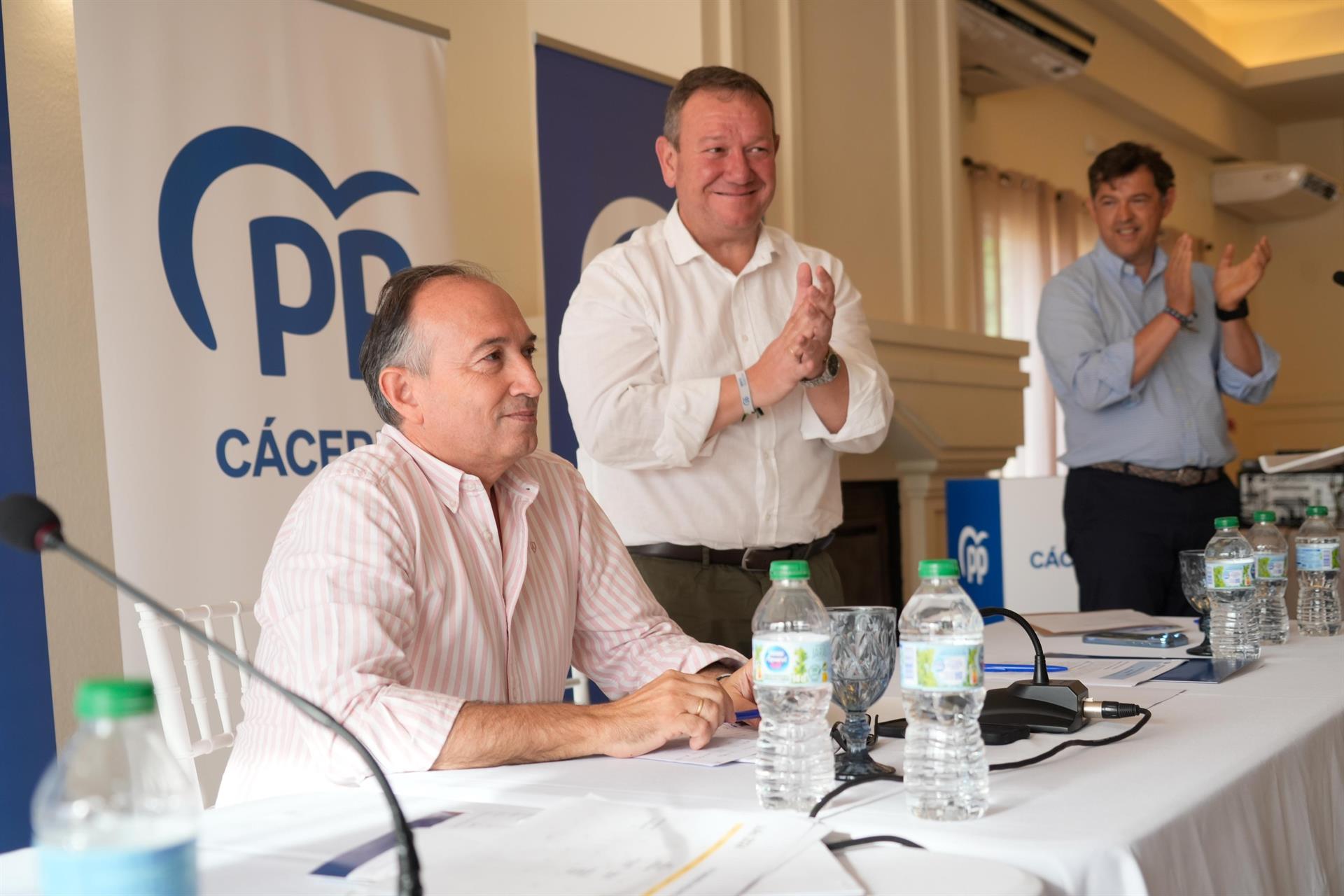 El PP de Cáceres celebrará su XIV Congreso Provincial el próximo 17 de julio para relevar a Laureano León El PP de Cáceres celebrará su XIV Congreso Provincial el próximo 17 de julio para relevar a Laureano León