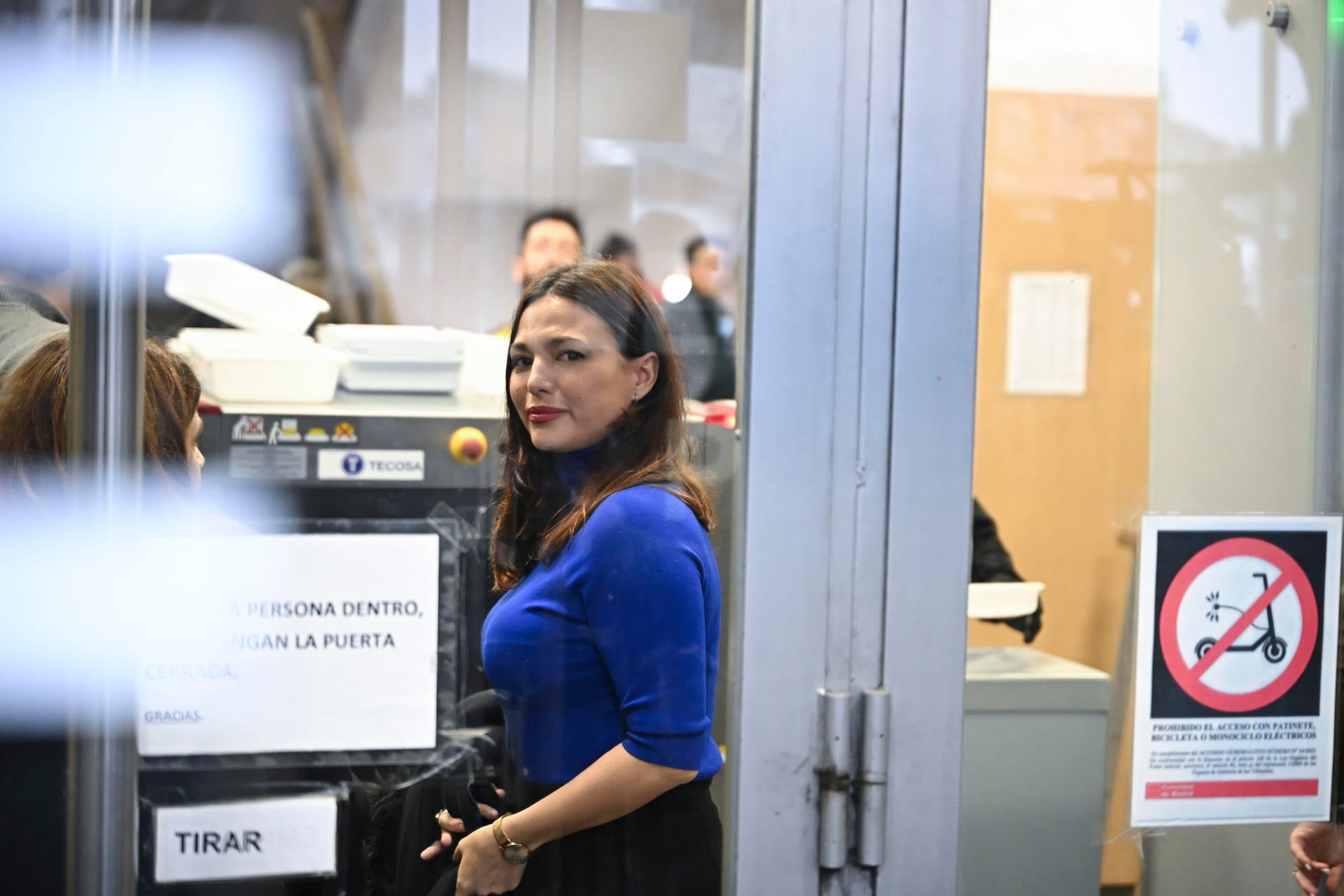 La actriz Elisa Mouliáa en una de sus comparecencias en el juzgado. La actriz Elisa Mouliáa en una de sus comparecencias en el juzgado.