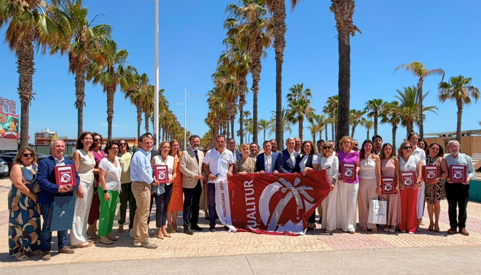 Benidorm, Villajoyosa, Finestrat y Altea obtienen un año más los distintos Qualitur para sus playas Benidorm, Villajoyosa, Finestrat y Altea obtienen un año más los distintos Qualitur para sus playas