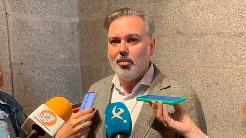 La Junta cesa a Juan Carlos Moreno como director gerente de la Fundación Yuste y nombra a Fernando Pizarro La Junta cesa a Juan Carlos Moreno como director gerente de la Fundación Yuste y nombra a Fernando Pizarro