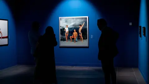 Valery Katsuba aborda el viaje, el vínculo emocional y el esfuerzo del cuerpo en ‘Realismo romántico II Exposición