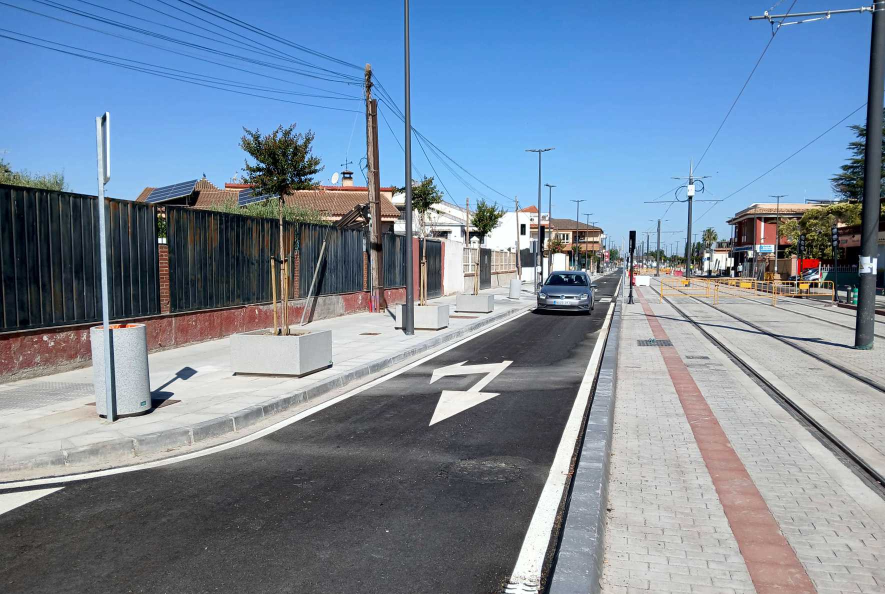 La Junta reabre al tráfico la calle San Ramón tras finalizar las obras de la prolongación Sur del Metro de Granada en Churriana La Junta reabre al tráfico la calle San Ramón tras finalizar las obras de la prolongación Sur del Metro de Granada en Churriana