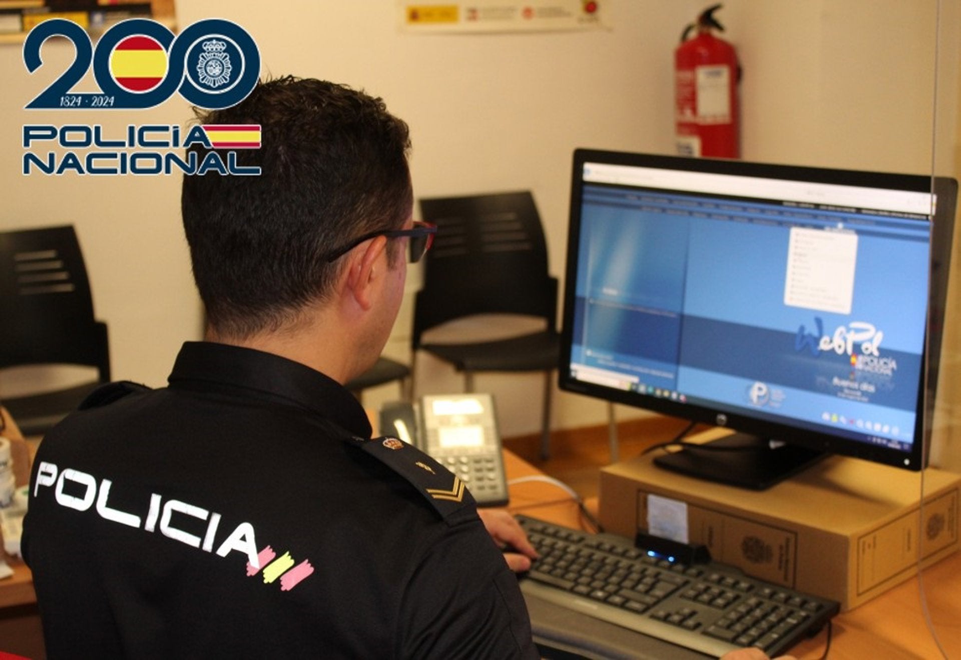 Detenida una mujer de 51 años por estafar 35.000 euros a una víctima de Badajoz a través de falsas inversiones Detenida una mujer de 51 años por estafar 35.000 euros a una víctima de Badajoz a través de falsas inversiones