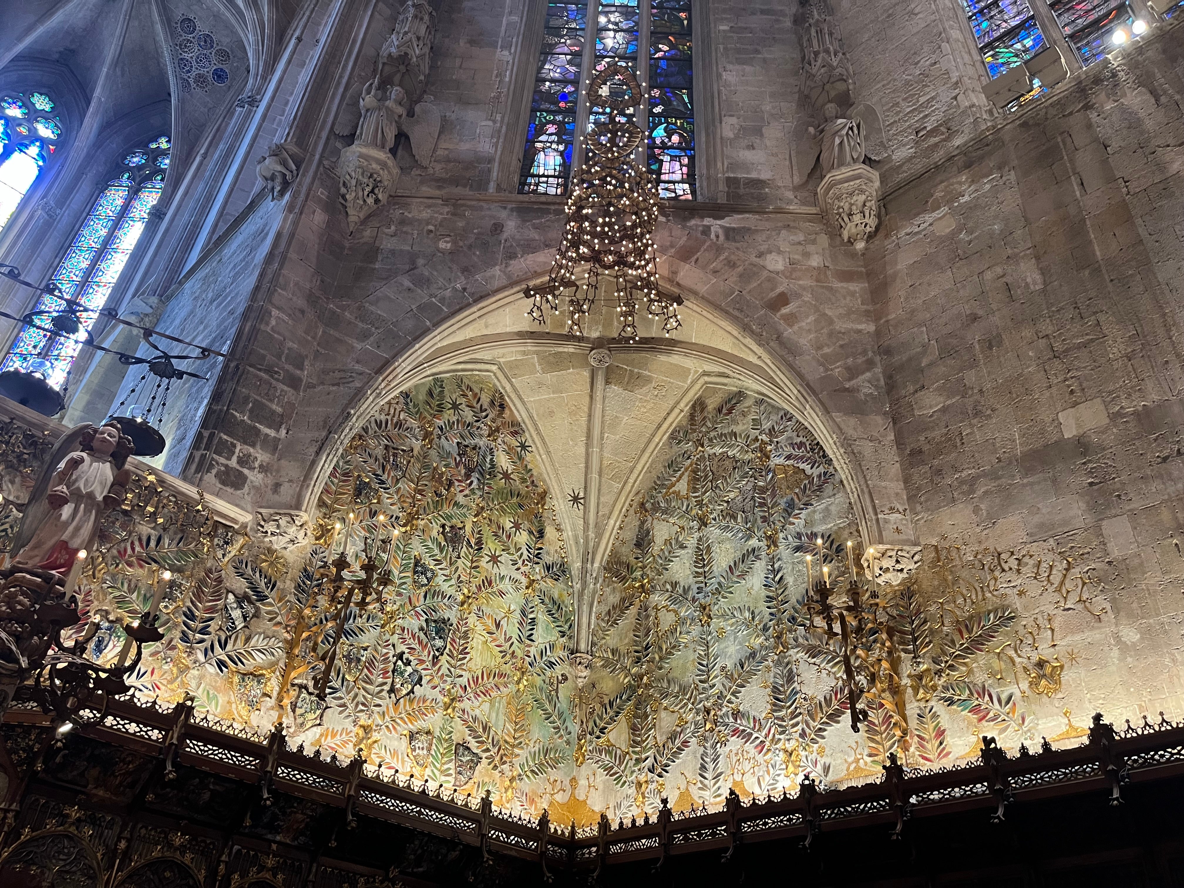 La Seu de Mallorca exhibe la huella de Gaudí en una muestra con documentación inédita La Seu de Mallorca exhibe la huella de Gaudí en una muestra con documentación inédita
