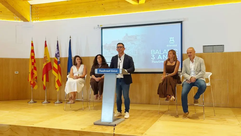 Rafa Triguero durante su intervención en Sa Peixatería Rafa Triguero durante su intervención en Sa Peixatería