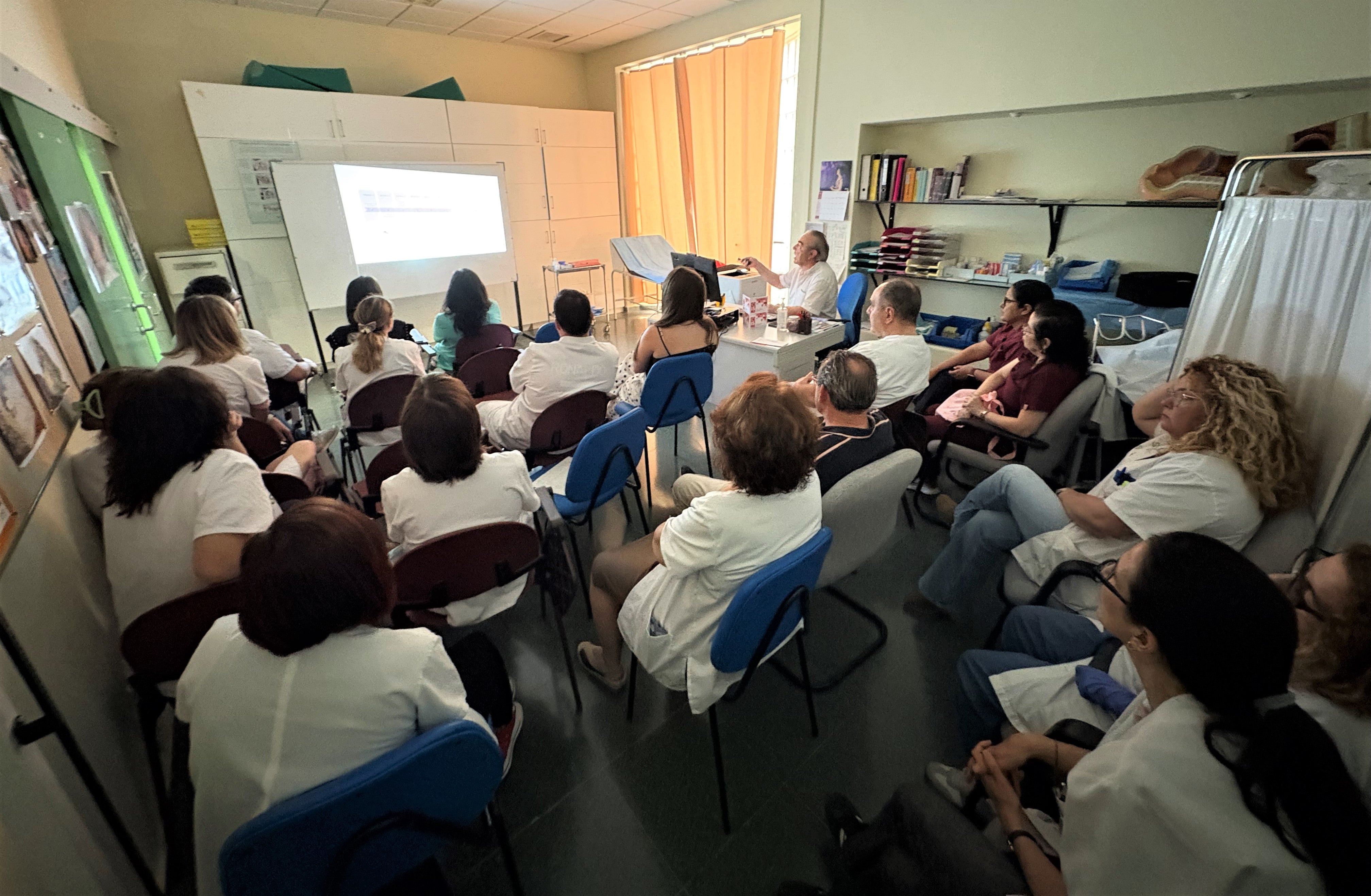 Hellín desarrollará sesiones clínicas para extender la investigación en Atención Primaria Hellín desarrollará sesiones clínicas para extender la investigación en Atención Primaria