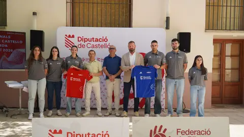 El trinquet de Vila-real acoge este viernes la final del Trofeu Diputació de Castelló de pilota valenciana. El trinquet de Vila-real acoge este viernes la final del Trofeu Diputació de Castelló de pilota valenciana.