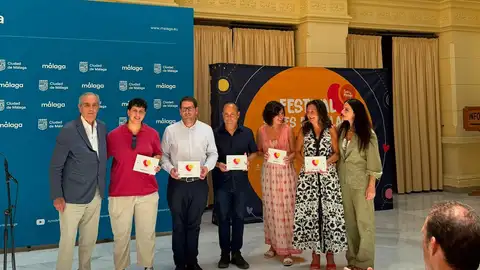 100.000 € para cambiar vidas: Fundación El Pimpi cumple su compromiso con Soles de Málaga 100.000 € para cambiar vidas: Fundación El Pimpi cumple su compromiso con Soles de Málaga