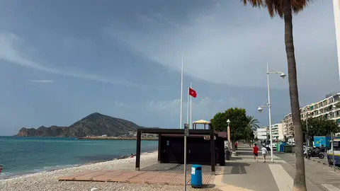 Cierre al baño de la Playa de la Roda de Altea Cierre al baño de la Playa de la Roda de Altea