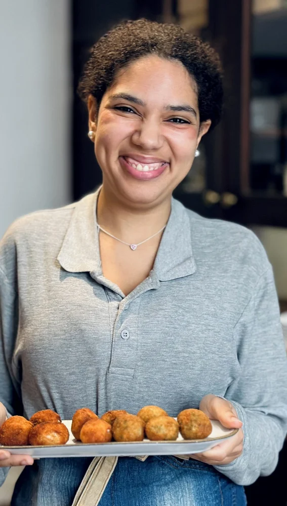 Aisha, una de las trabajadoras del Restaurante Máter Inca. Aisha, una de las trabajadoras del Restaurante Máter Inca.