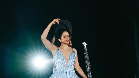 Rosal&iacute;a, durante el concierto de LUX TOUR en Boston (EEUU)