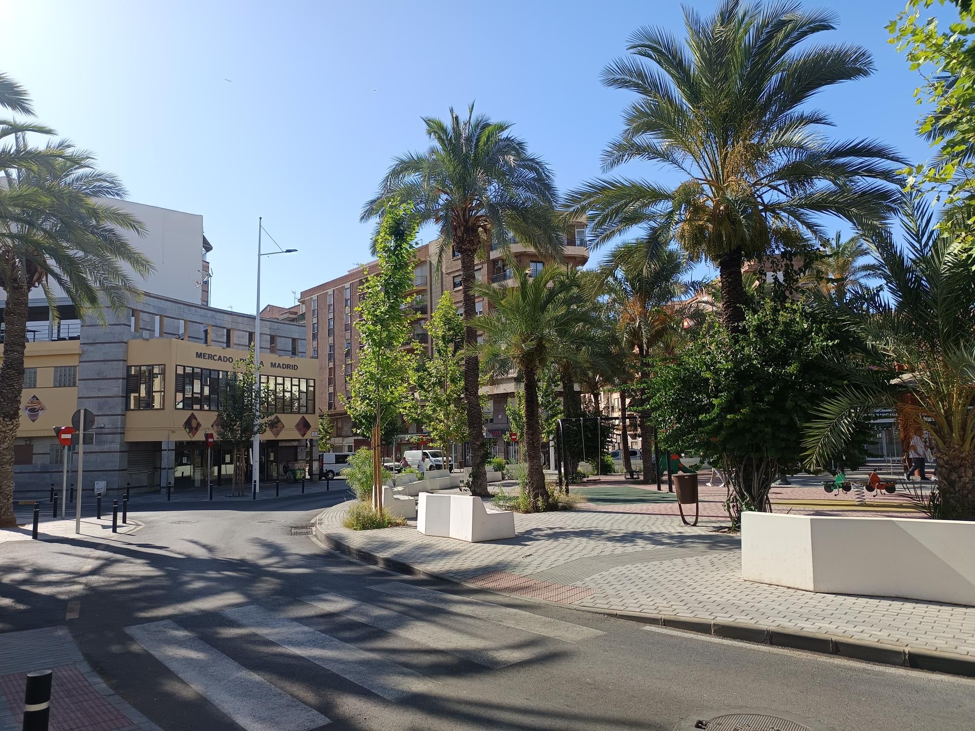 El termómetro no experimenta cambios este jueves en Elche, Crevillent y Santa Pola a la espera de repuntar a partir de mañana El termómetro no experimenta cambios este jueves en Elche, Crevillent y Santa Pola a la espera de repuntar a partir de mañana
