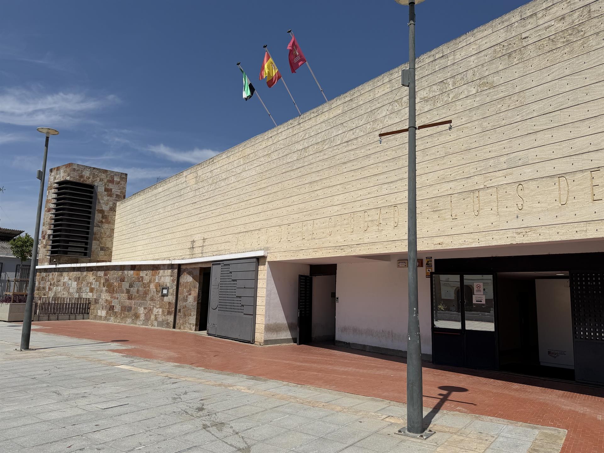 El PSOE de Badajoz cree "previsible" el cierre del Museo Luis de Morales por la "tramitación tardía" del ayuntamiento El PSOE de Badajoz cree "previsible" el cierre del Museo Luis de Morales por la "tramitación tardía" del ayuntamiento