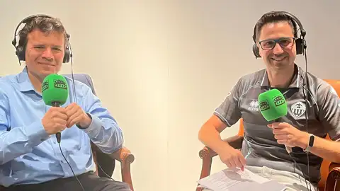 Pablo Jarillo-Herrero, premio BBVA Fronteras del Conocimiento, junto a Alberto Aparici Pablo Jarillo-Herrero, premio BBVA Fronteras del Conocimiento, junto a Alberto Aparici