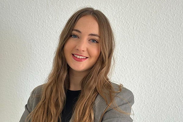 La doctoranda de l'UJI Carla Piqueres és una de les guanyadores de la sisena edició del concurs universitari de divulgació científica #HiloTesis La doctoranda de l'UJI Carla Piqueres és una de les guanyadores de la sisena edició del concurs universitari de divulgació científica #HiloTesis