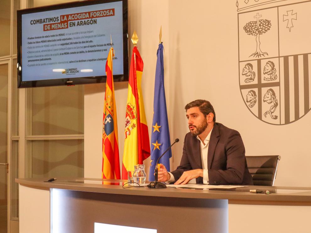 Nolasco anuncia una ofensiva judicial por el incumplimiento de la Ley de Extranjería Nolasco anuncia una ofensiva judicial por el incumplimiento de la Ley de Extranjería