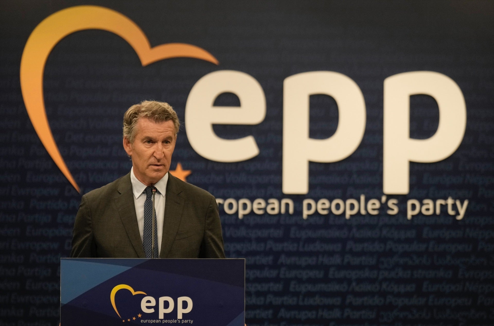 Feijóo durante una rueda de prensa en la sede del Partido Popular Europeo Feijóo durante una rueda de prensa en la sede del Partido Popular Europeo