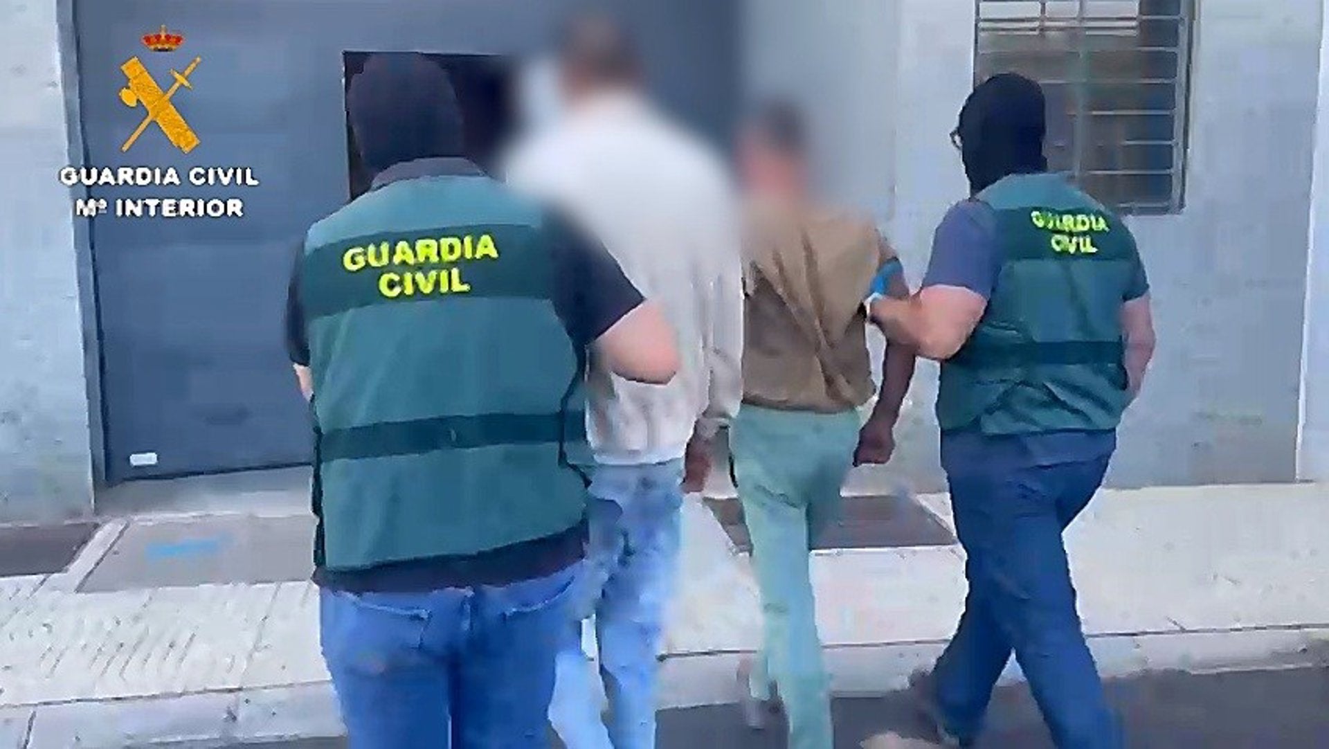 Interceptados en Níjar con 30 kilos de marihuana ocultos en maletas antes de viajar a Rumanía Interceptados en Níjar con 30 kilos de marihuana ocultos en maletas antes de viajar a Rumanía