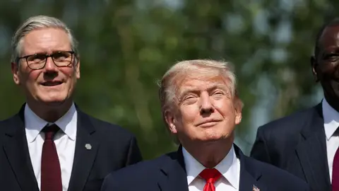 Trump da por hecho la dimisión de Starmer y le acusa de haber "fallado estrepitosamente" en inmigración Trump da por hecho la dimisión de Starmer y le acusa de haber "fallado estrepitosamente" en inmigración