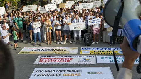 Manifestación de los sanitarios en Gran CAnaria Manifestación de los sanitarios en Gran CAnaria