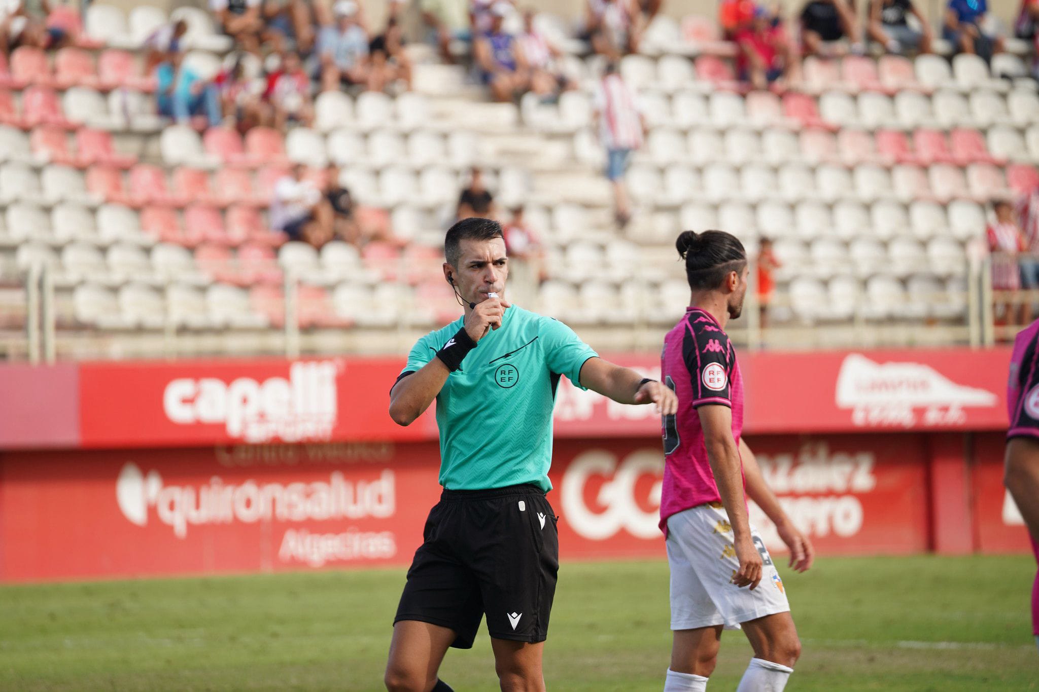 Daniel Miranda, nuevo árbitro de Segunda División: "Sigo en una nube, pero feliz de lo conseguido" Daniel Miranda, nuevo árbitro de Segunda División: "Sigo en una nube, pero feliz de lo conseguido"