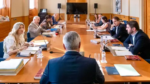 Reunión del Consejo de Gobierno de esta misma mañana Reunión del Consejo de Gobierno de esta misma mañana