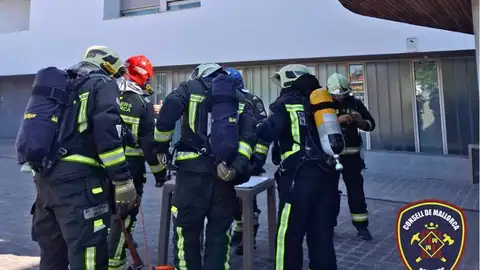 El IMAS acogerá a 44 de los afectados por el incendio en una residencia de ancianos de Inca El IMAS acogerá a 44 de los afectados por el incendio en una residencia de ancianos de Inca