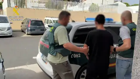 Un detenido por robar hasta en trece vehículos de localidades del aljarafe como Villanueva del Ariscal, Sanlúcar la Mayor y Espartinas Un detenido por robar hasta en trece vehículos de localidades del aljarafe como Villanueva del Ariscal, Sanlúcar la Mayor y Espartinas
