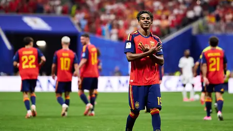 Alineación de España hoy contra Uruguay: Alineación de España hoy contra Uruguay: