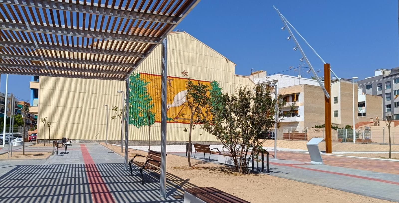 Villajoyosa finaliza las obras en el parque de Barberes Sud donde se han instalado "islas de sombra" y se ha puesto en valor el patrimonio romano Villajoyosa finaliza las obras en el parque de Barberes Sud donde se han instalado "islas de sombra" y se ha puesto en valor el patrimonio romano