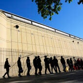 Personas que solicitan la regularización extraordinaria en España.
