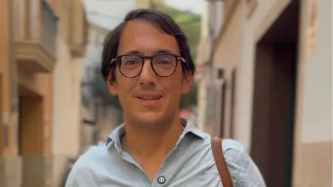 Iago Negueruela, en el vídeo del anuncio de su candidatura para ser el próximo alcalde de Palma. Iago Negueruela, en el vídeo del anuncio de su candidatura para ser el próximo alcalde de Palma.