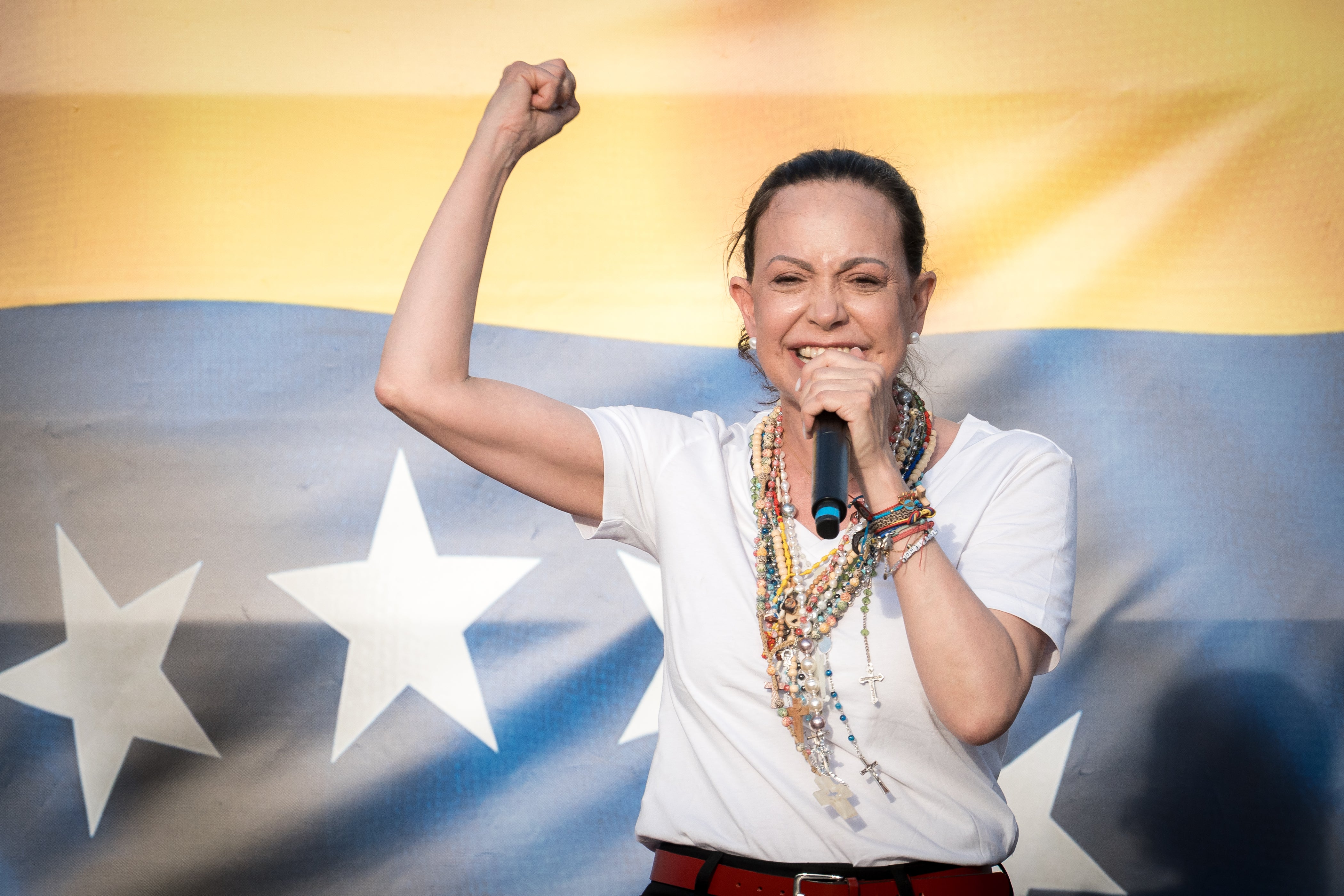 La líder opositora venezolana, María Corina Machado, durante un encuentro con la diáspora venezolana, en la Puerta del Sol, a 18 de abril de 2026, en Madrid (España). La líder opositora venezolana, María Corina Machado, durante un encuentro con la diáspora venezolana, en la Puerta del Sol, a 18 de abril de 2026, en Madrid (España).