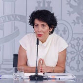 La ministra de Inclusión, Seguridad Social y Migraciones y portavoz, Elma Saiz/ EFE/ Javier Lizon