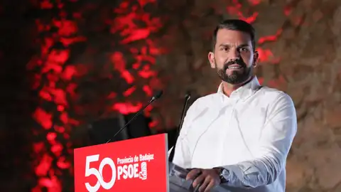 Sánchez Cotrina reivindica el legado del PSOE de Badajoz como ejemplo para construir la Extremadura del futuro Sánchez Cotrina reivindica el legado del PSOE de Badajoz como ejemplo para construir la Extremadura del futuro