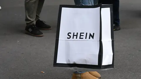 Tasa Shein: entra en vigor en la UE el recargo por compras en plataformas como Temu o AliExpress Tasa Shein: entra en vigor en la UE el recargo por compras en plataformas como Temu o AliExpress