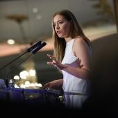 La portavoz del PP en el Congreso, Ester Muñoz, durante un desayuno informativo