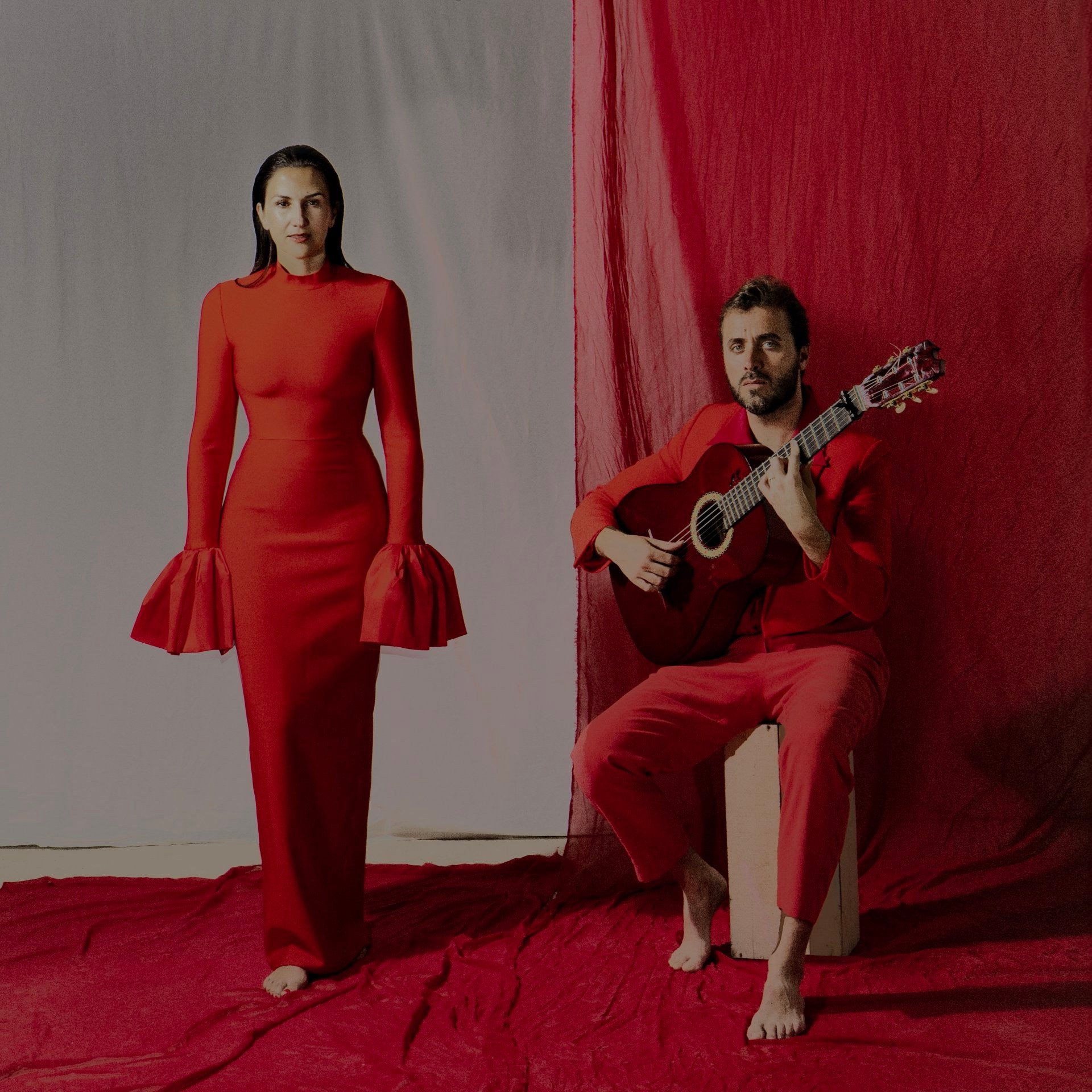 La artista Alba Carmona y el guitarrista Jesús Guerrero actúan este miércoles en Badajoz dentro del Festival Badasom La artista Alba Carmona y el guitarrista Jesús Guerrero actúan este miércoles en Badajoz dentro del Festival Badasom