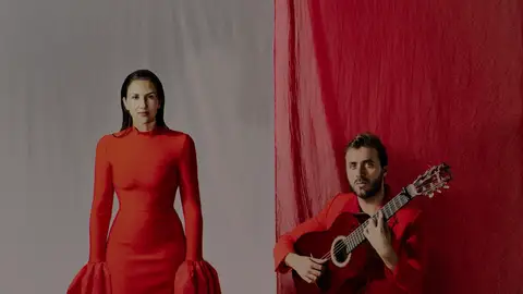 La artista Alba Carmona y el guitarrista Jesús Guerrero actúan este miércoles en Badajoz dentro del Festival Badasom La artista Alba Carmona y el guitarrista Jesús Guerrero actúan este miércoles en Badajoz dentro del Festival Badasom
