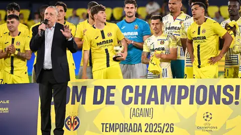 El presidente del Villarreal, Fernando Roig, al término del partido de la jornada 38 de LaLiga EA Sports que Villarreal CF y Atlético de Madrid han en el estadio de la Cerámica. El presidente del Villarreal, Fernando Roig, al término del partido de la jornada 38 de LaLiga EA Sports que Villarreal CF y Atlético de Madrid han en el estadio de la Cerámica.